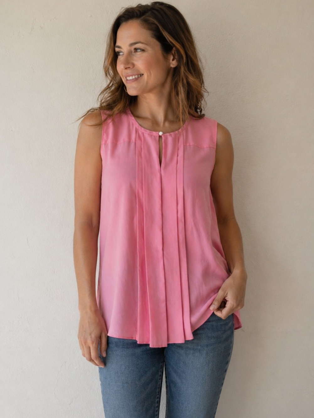 Ellen Tracy Pink Sleeveless Pleated Blouse Size Medium Flowy Keyhole Top